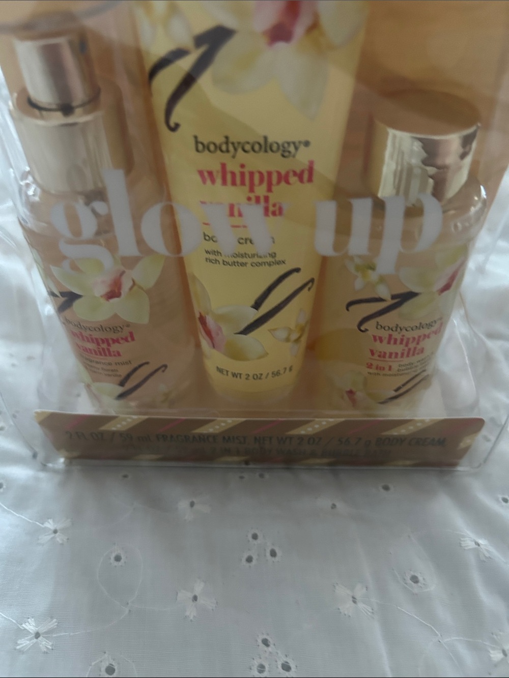 Bodycology Whipped Vanilla Women’s Bath & Body Set – Yellow
